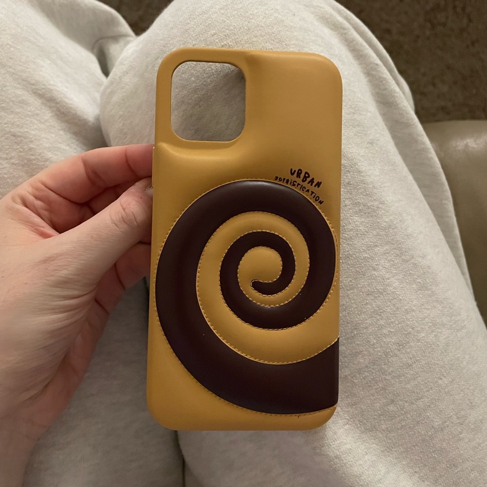 Urban Sophistication dough case